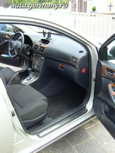 Avensis 28